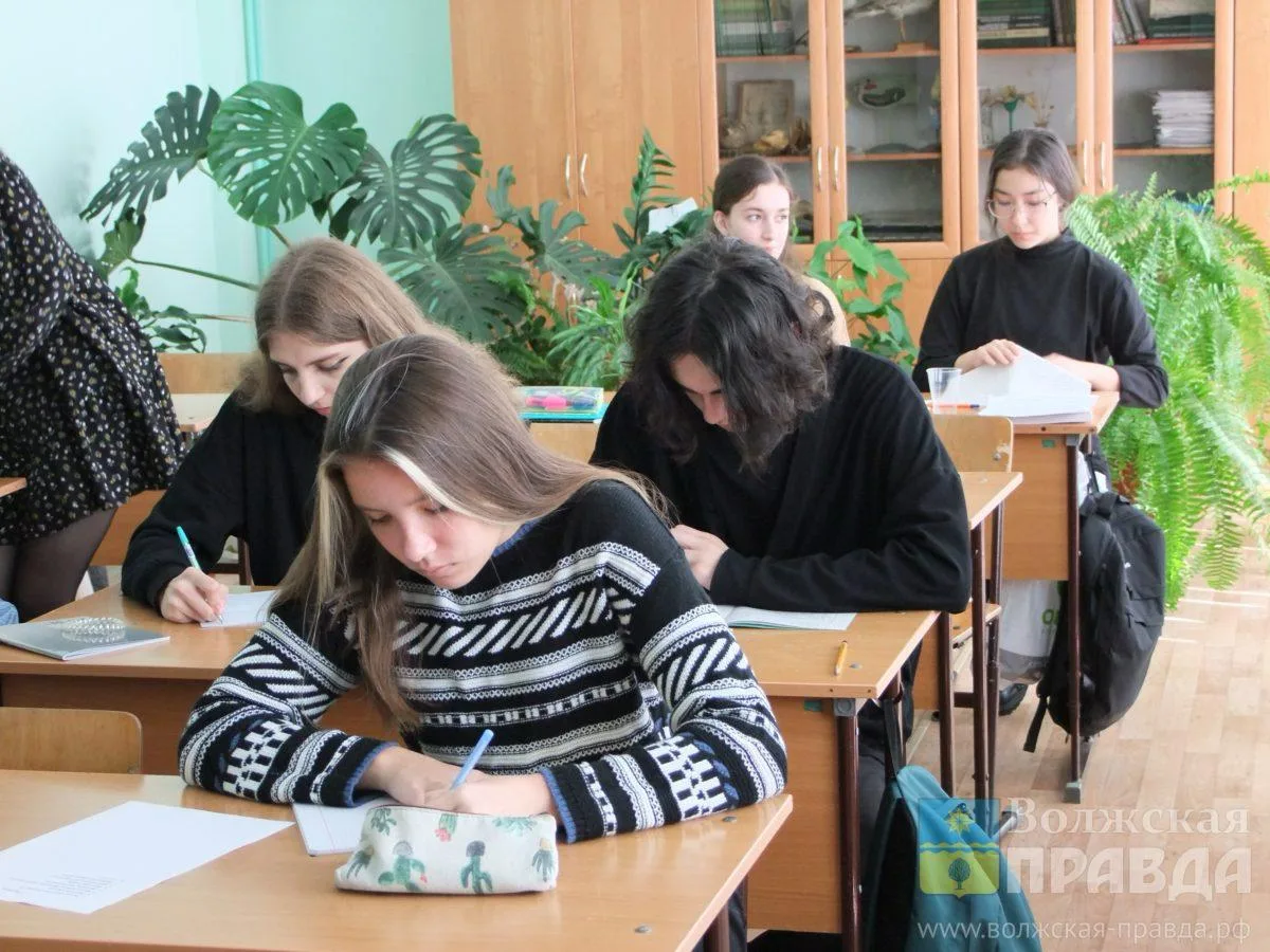 Волжская школьница представит регион на федеральном этапе конкурса сочинений.