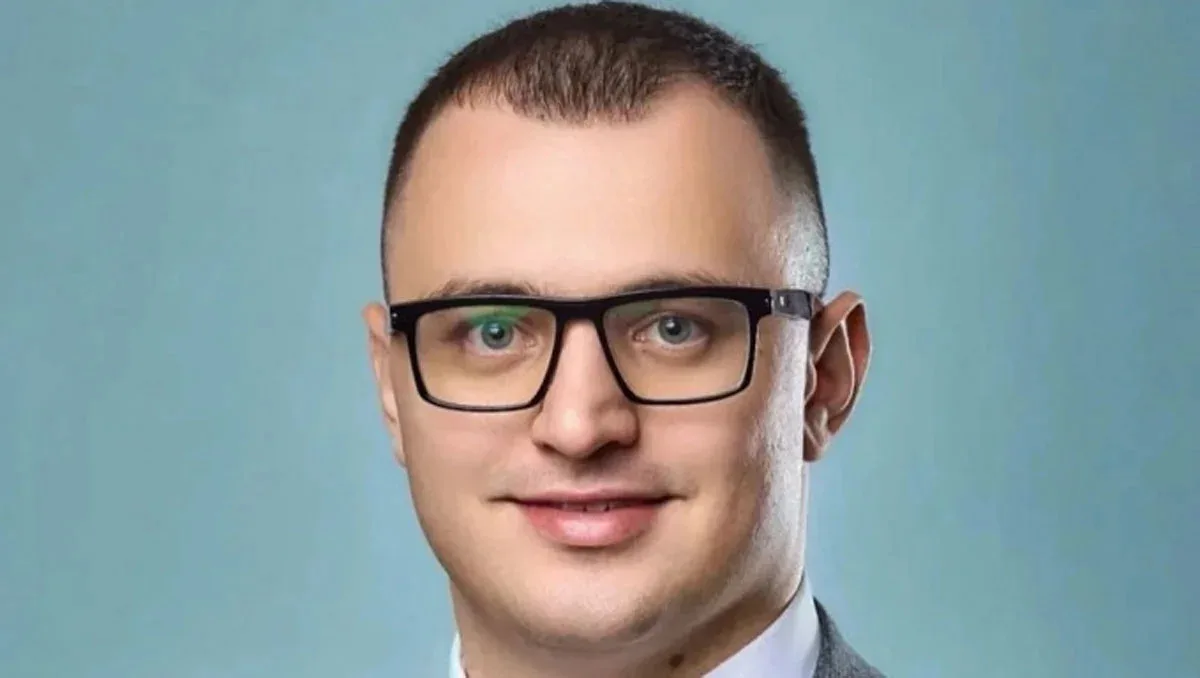 Бывший директор школы Артем Гагауз стал заместителем руководителя департамента туризма ...
