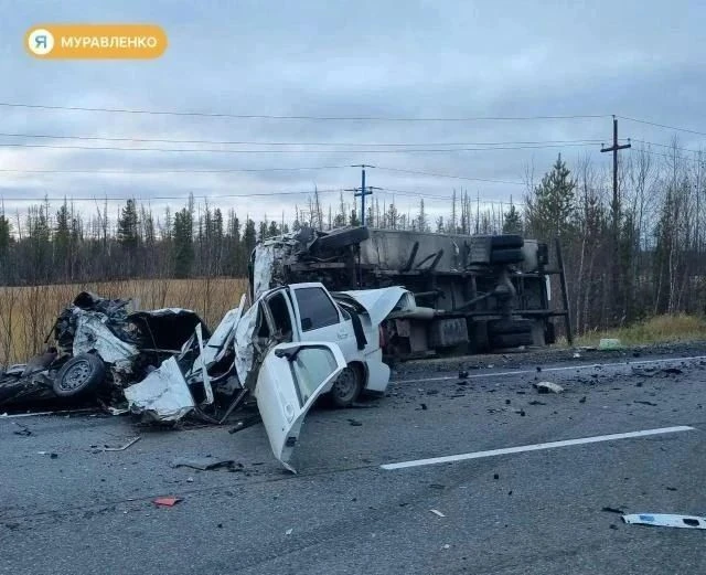 Водитель "Лады" погиб в жуткой аварии на севере Тюменской области