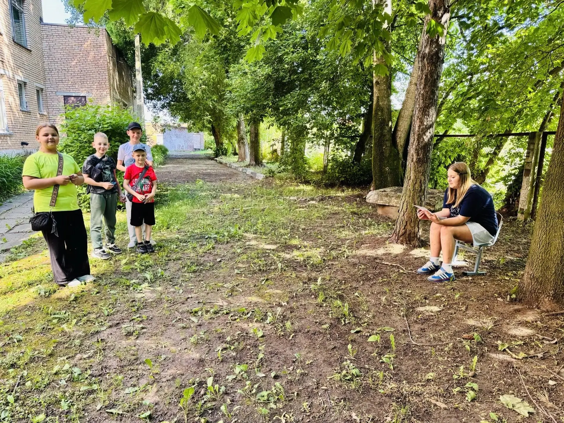 🌱 День экологии в школьном лагере «Ромашка»! 🌱Сегодня было жарко — в хорошем смысле! ...