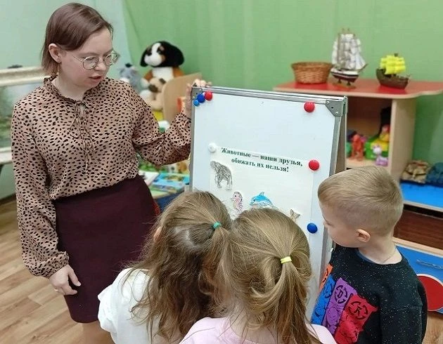 👫9 октября в Рузской городской библиотеке прошла экологическая программа «Любите и бер...