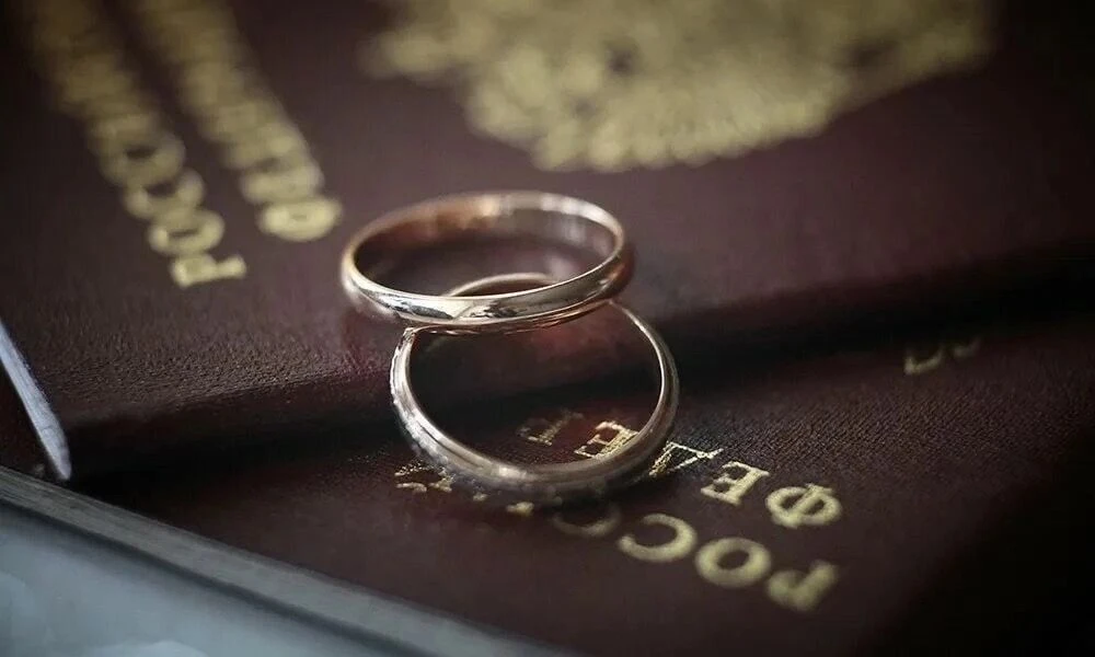 💍 Как подать заявление на регистрацию брака, если один из будущих супругов не может пр...