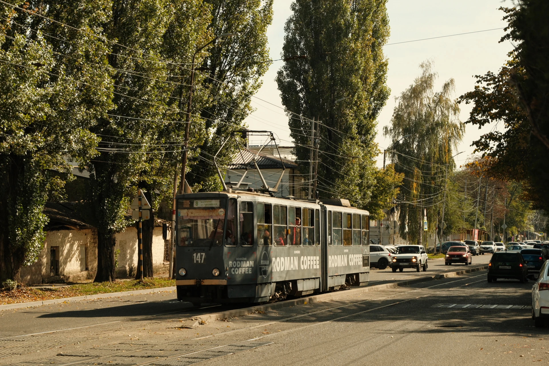Ничто так не сближает людей как общественный транспорт.