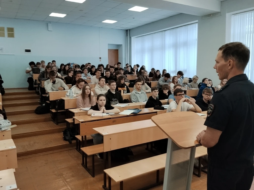 В Самарской области сотрудники полиции продолжают вести профилактическую работу с подра...