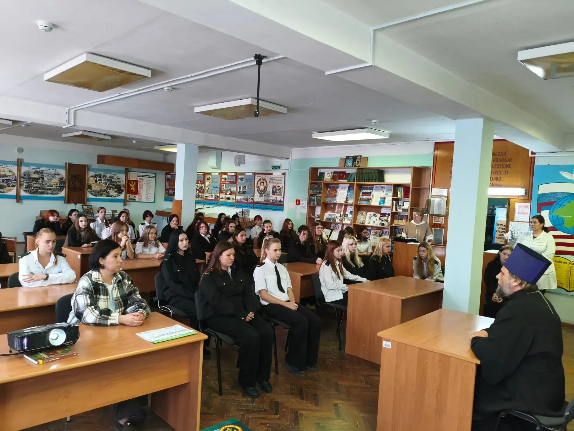 🕊️ 8 сентября клирик Иоанно-Предтеченского собора протоиерей Владимир Винничук провёл ...