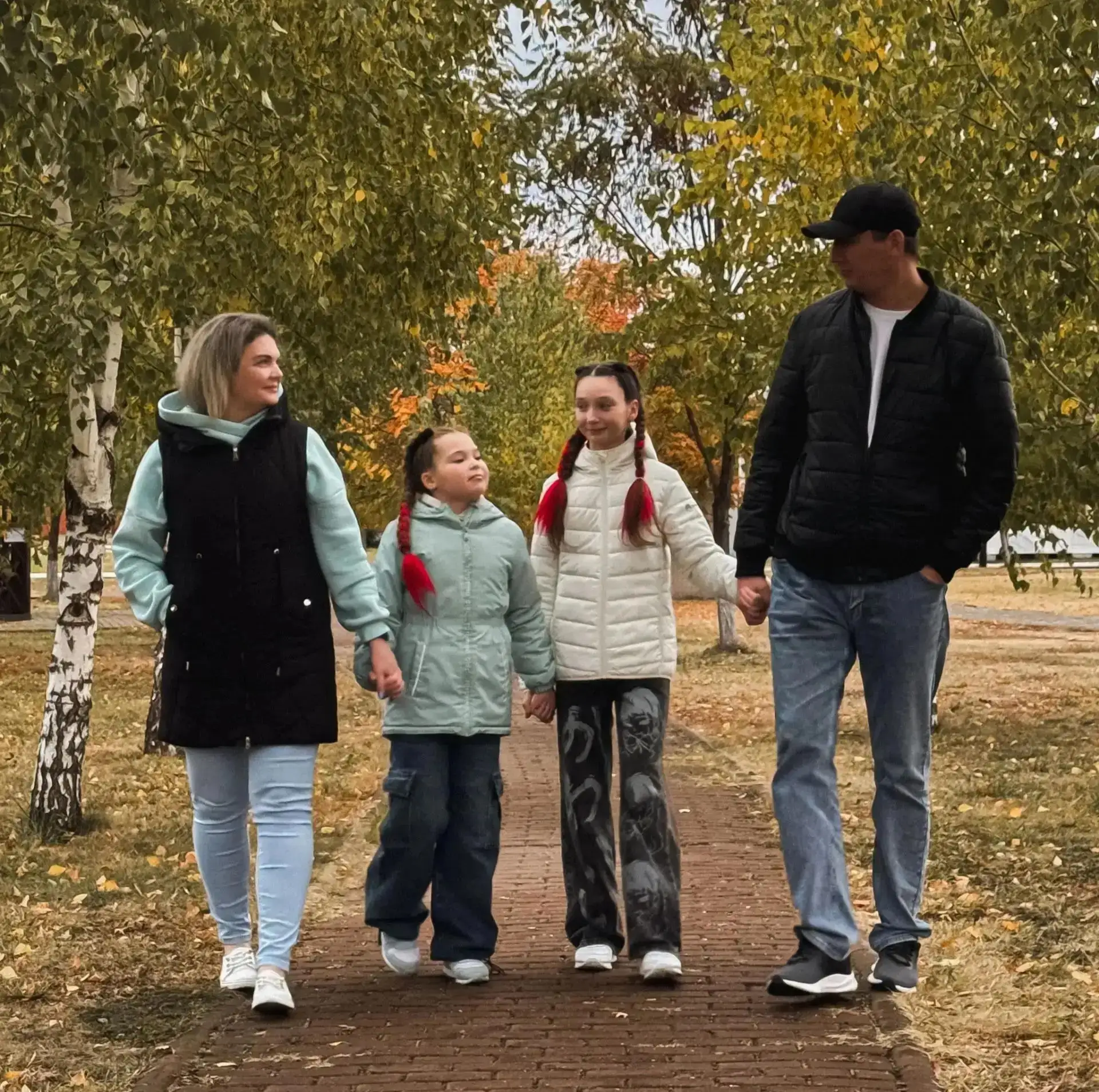 📸 Фотомарафон «То, что нам ценно»: представляем сразу двух участниц — Алимову Амину, у...