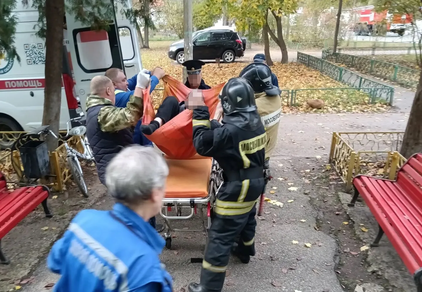Спасатели пришли на помощь пенсионеру с инвалидностью