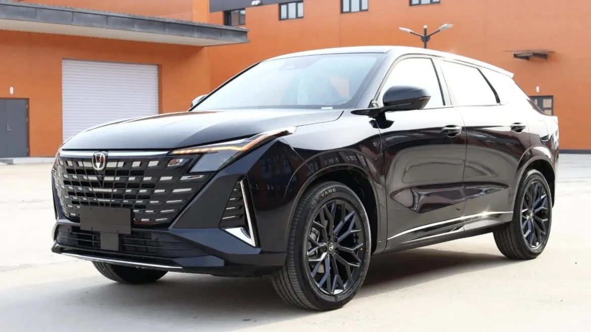 💥Поздравляем Василия из г. Ровеньки с покупкой нового Changan UNI-Z 2026 года