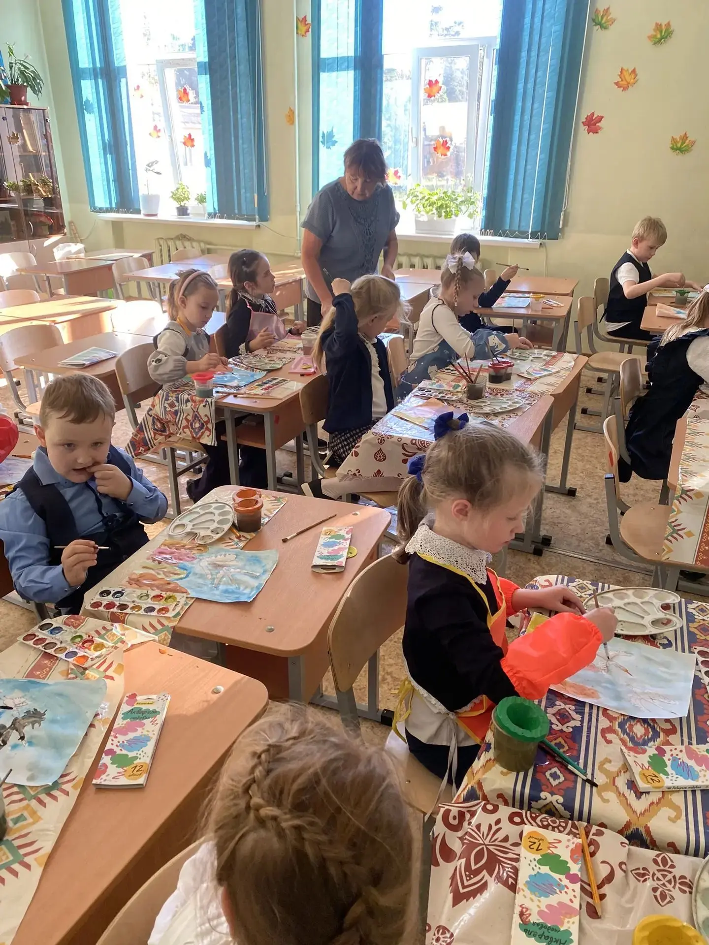 🎨 ВОЛШЕБСТВО СВОИМИ РУКАМИ В «Волшебной палитре»! 🖌️