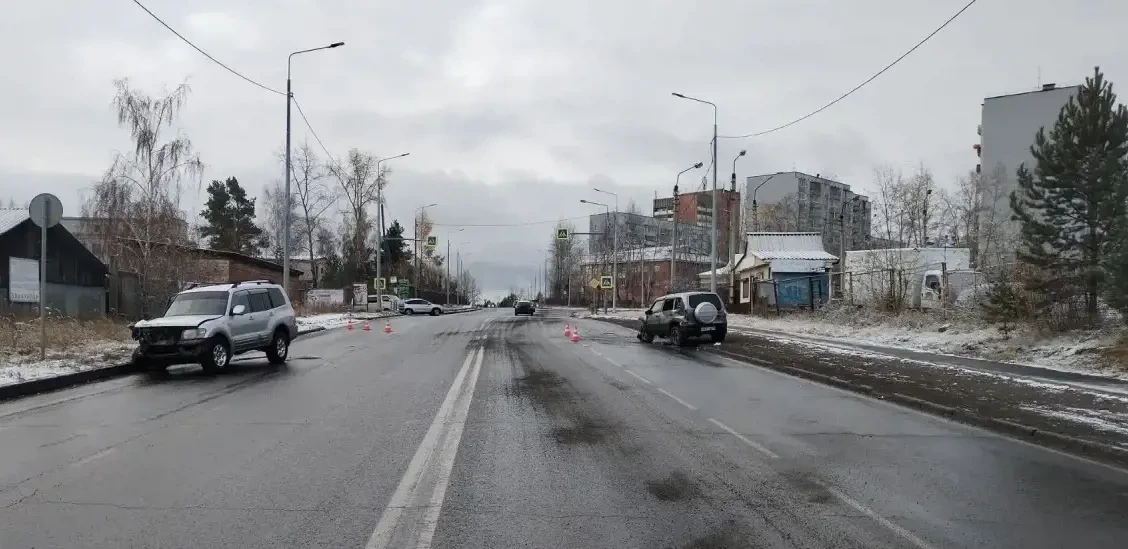 Внедорожник выбросило на «встречку» из‑за гололёда в Братске