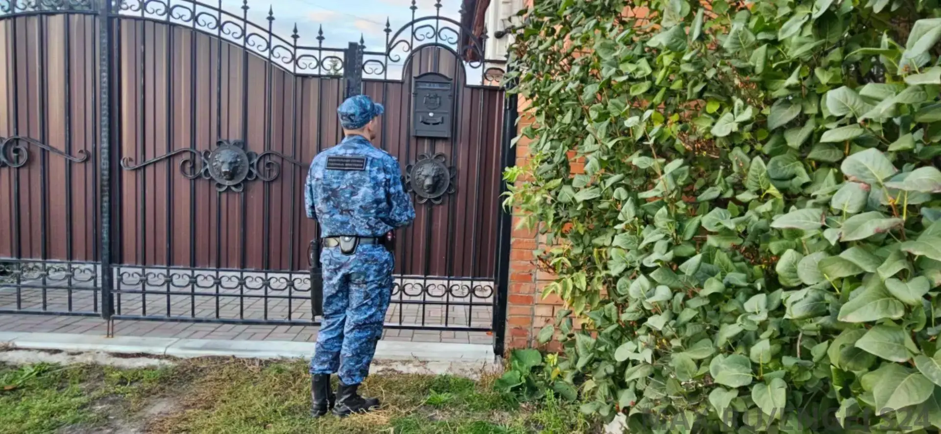 В Энгельсе прошло выездное мероприятие по повышению собираемости имущественных налогов ...