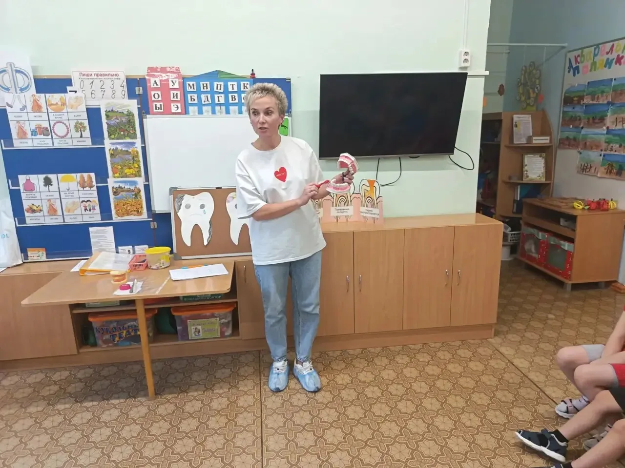Сегодня с ребятами подготовительных групп проведено очень познавательное и интересное з...