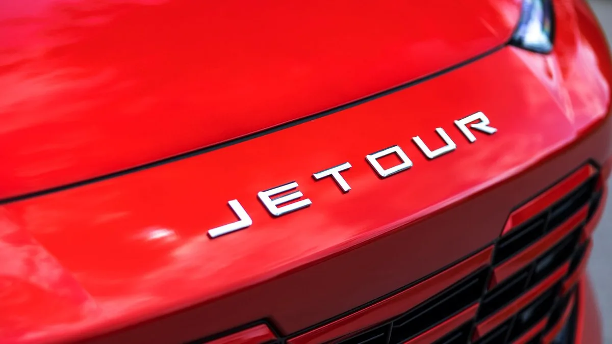 🔑 Российские дилеры Jetour начали переименовывать вывески в Votour