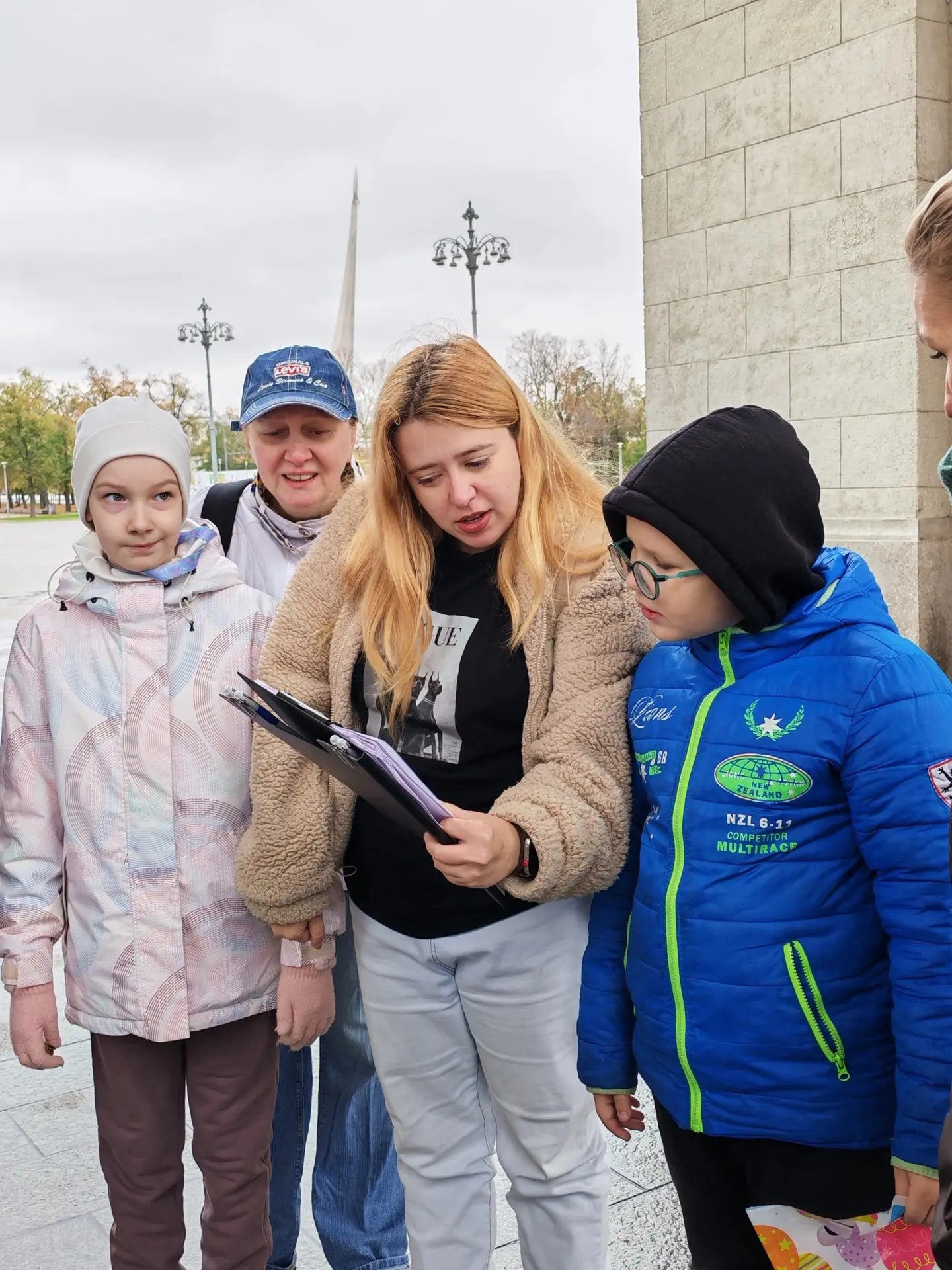 🍂 Осенние каникулы в i-Школе — это когда не надо в школу, но можно узнать больше, чем ...