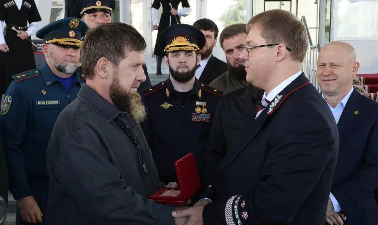 Рамзан Кадыров стал почетным железнодорожником