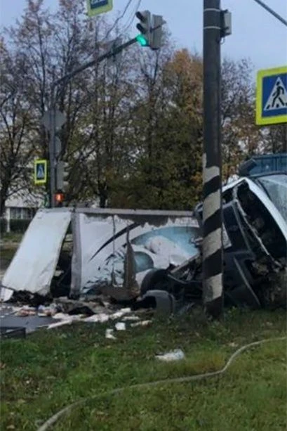 Водитель «ГАЗели» погиб в жестком ДТП с грузовиком в Ярославской области.