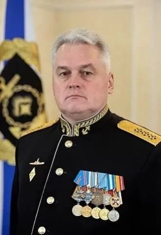 Сегодня празднует День рождения командующий Краснознамённым ордена Ушакова Северным фло...