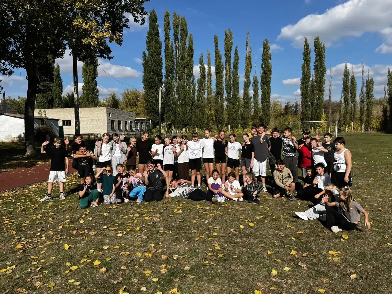 🏃‍♂️🏃‍♀️🍂 В школе прошёл осенний кросс! 🍁🏅