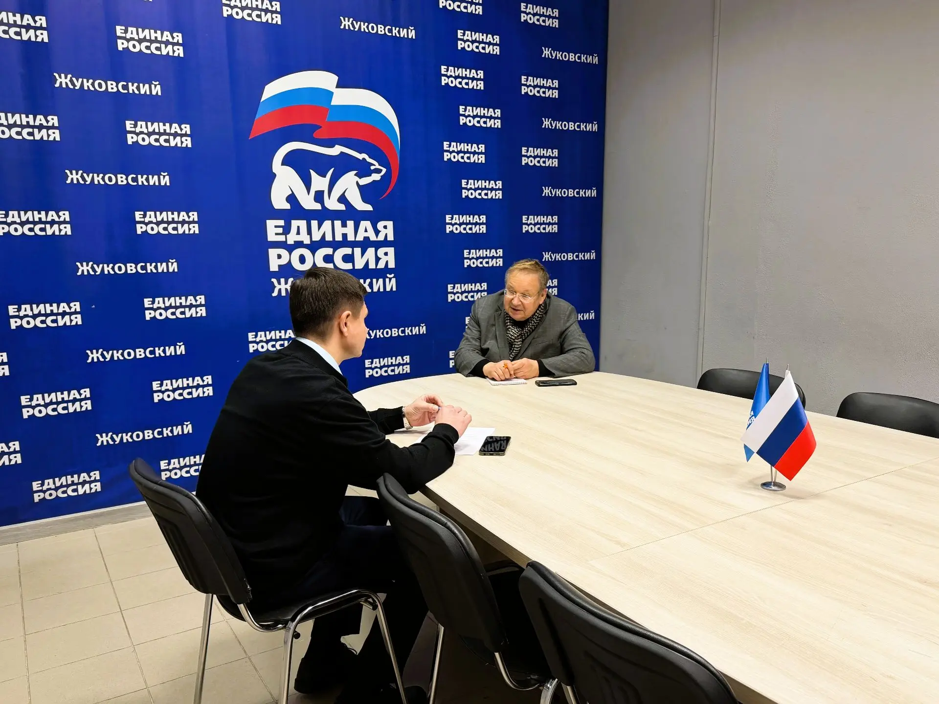 🔹 Депутат фракции Александр Горбунов провёл приём населения в местной общественной при...