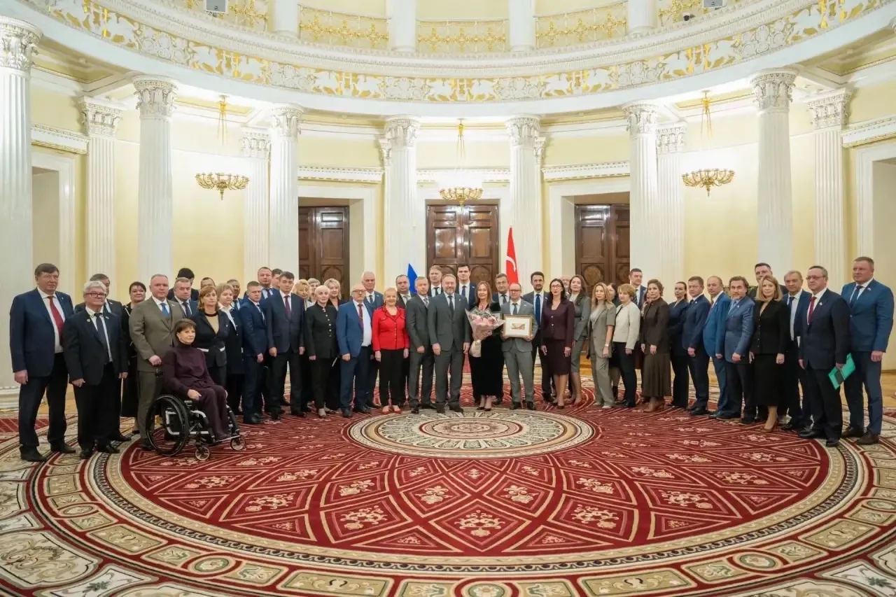 ⚖️ Бюджет Петербурга: курс на развитие и социальную поддержку