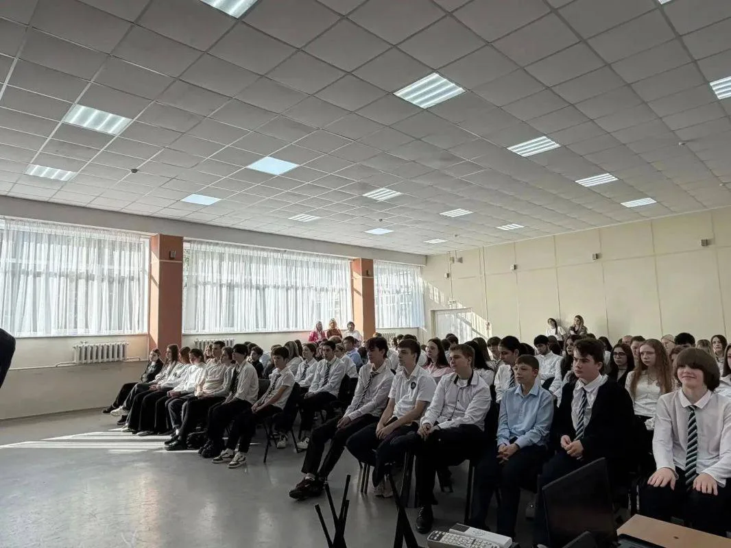 ⚛️ Более 200 школьников Новой Усмани познакомились с работой Нововоронежской АЭС.