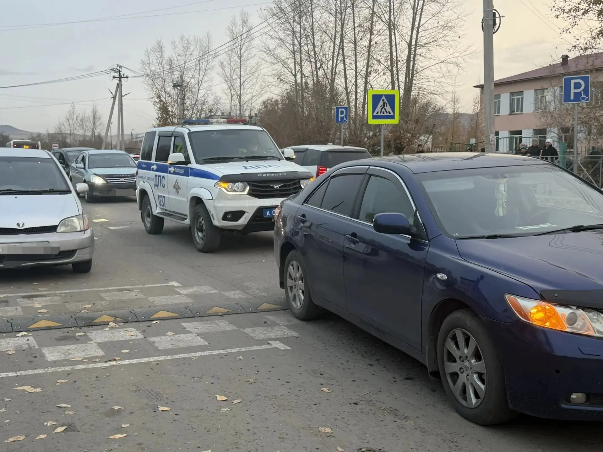 🚔 В пгт. Каа-Хем сотрудниками отделения Госавтоинспекции проводится проверка по факту ...