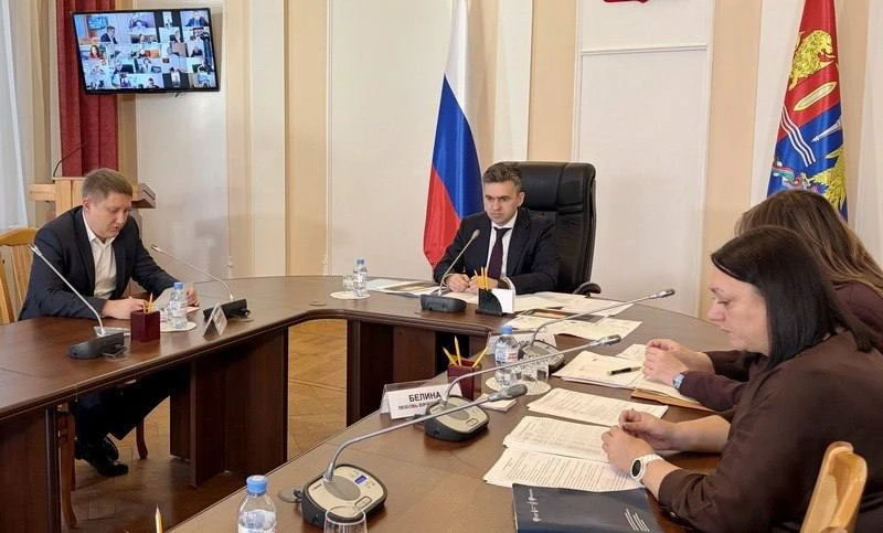 🔥 «Не справляются – до свидания»: губернатор потребовал разобраться с УК, оставившими ...