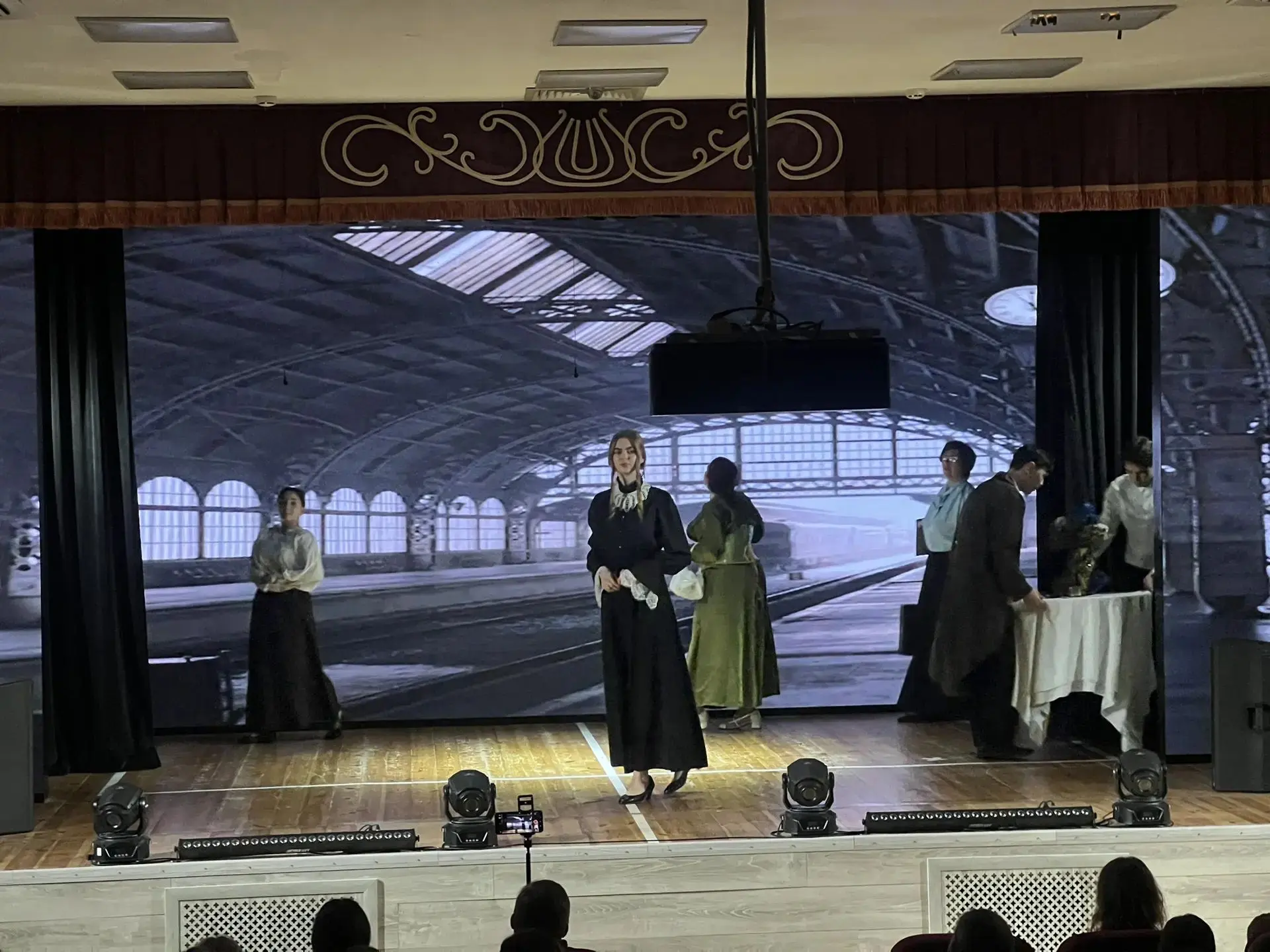 ✨ Сегодня на сцене Дома культуры "Кубань" ожила классика — Народный самодеятельный колл...