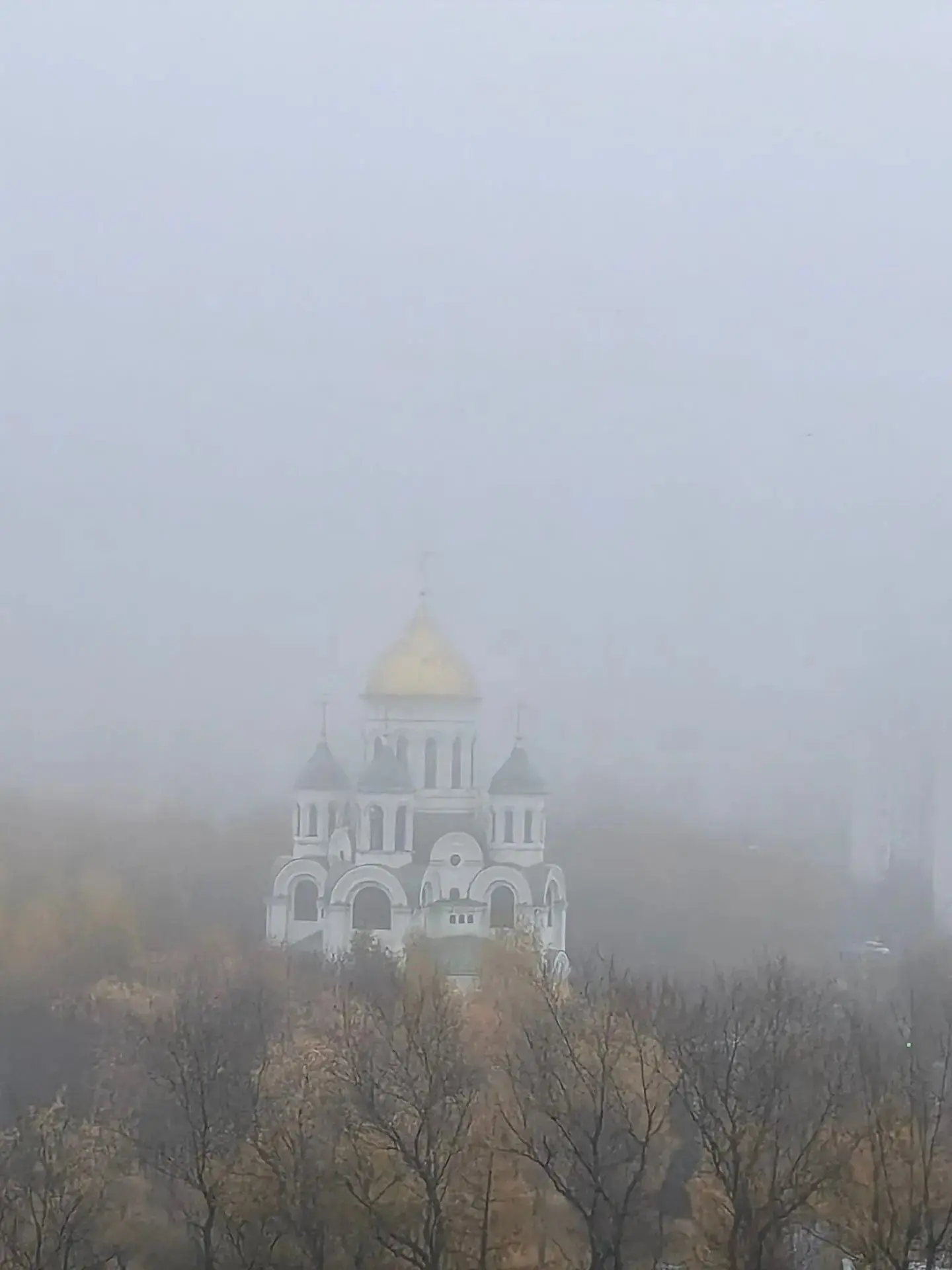 В октябре туман ведь всегда был? Мне много лет, и я что то не помню, чтобы в октябре бы...