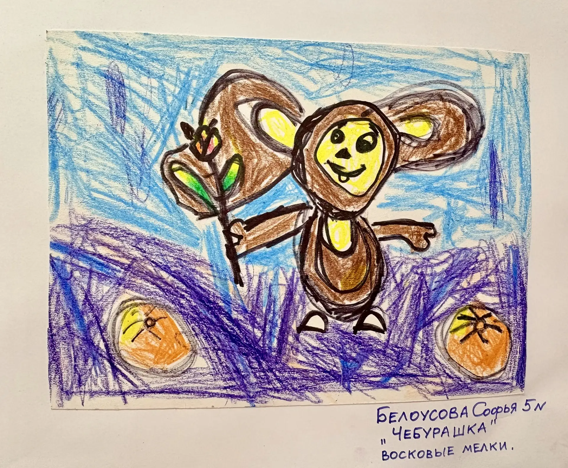 В нашем коридоре - настоящая художественная выставка! 👩‍🎨🎨🖼️