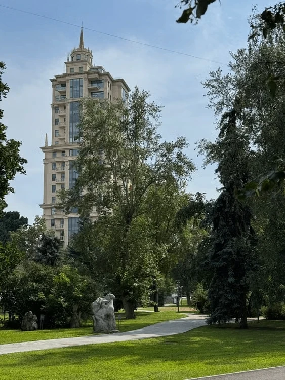 В столице растут деревья, которым несколько сотен лет