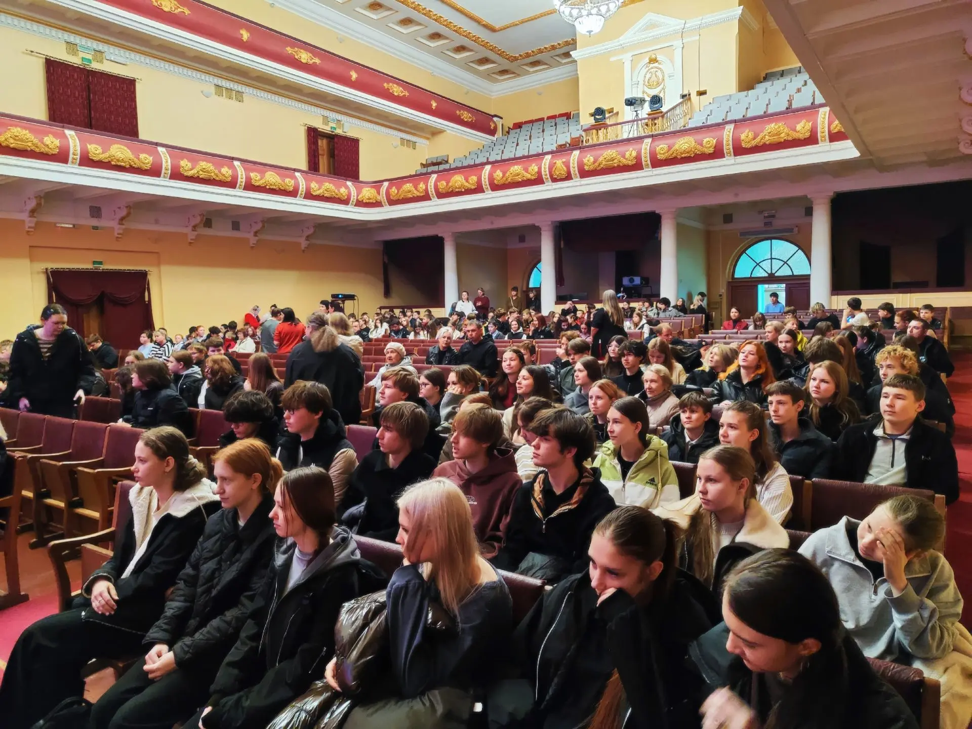 Ученики нашей школы приняли участие в масштабном профориентационном проекте «Один день ...