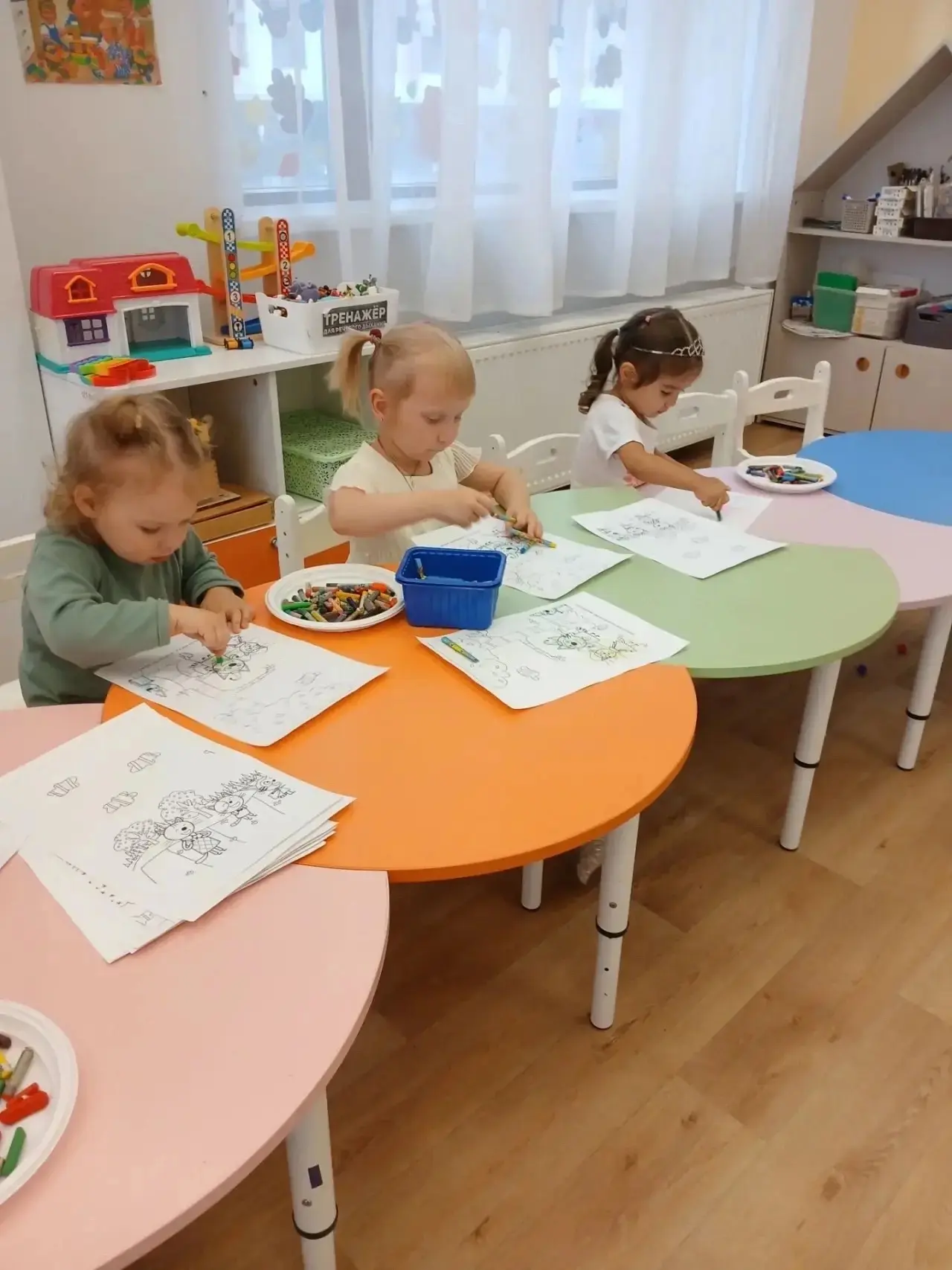 🤸‍♂️ Маленькими шагами — к большим успехам! Как проходят наши будни в детском саду 🧸📚
