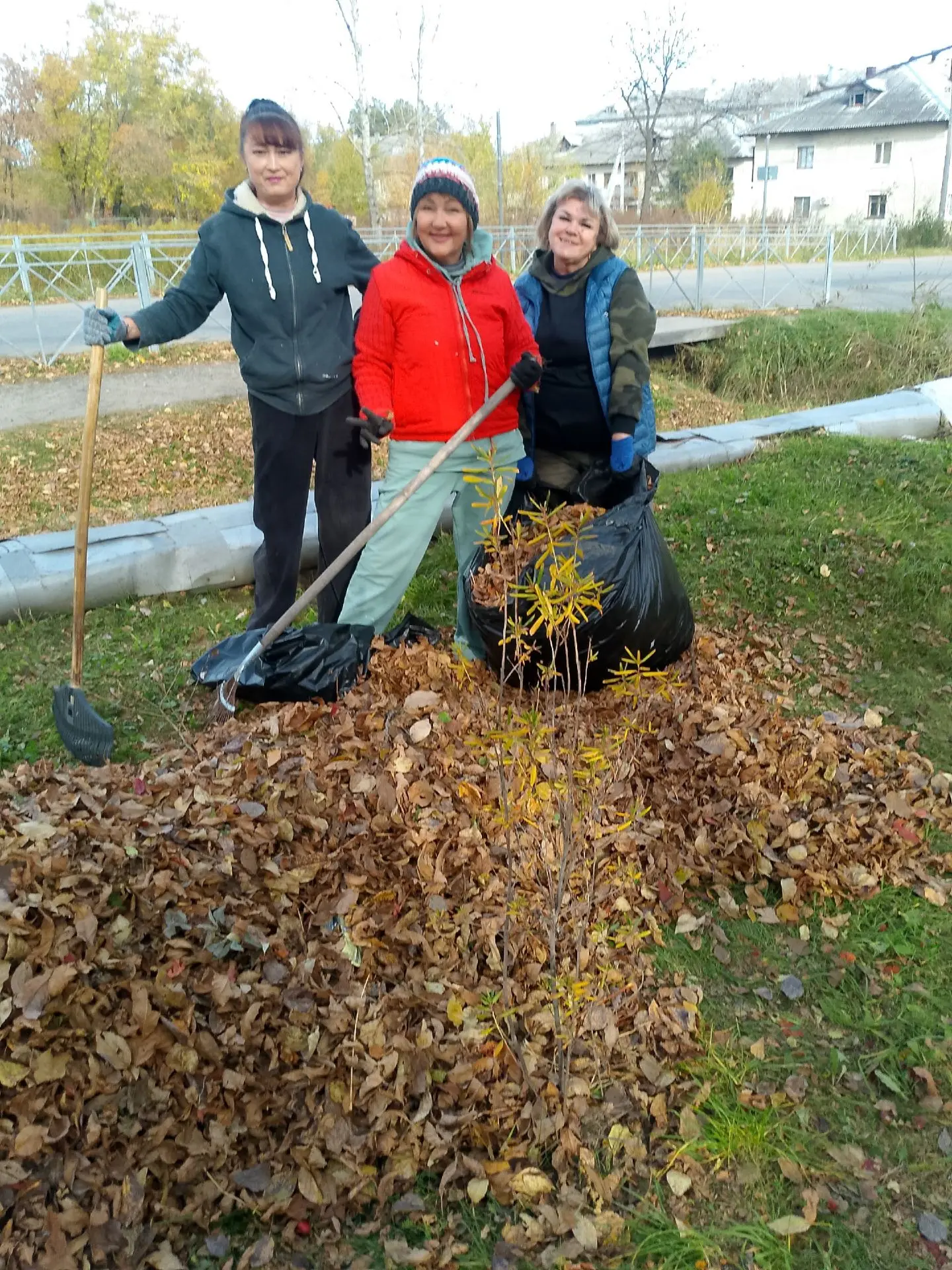 🍂🍁🍂🍁В Приамурском городском поселении прошли субботники в рамках месячника санитарн...