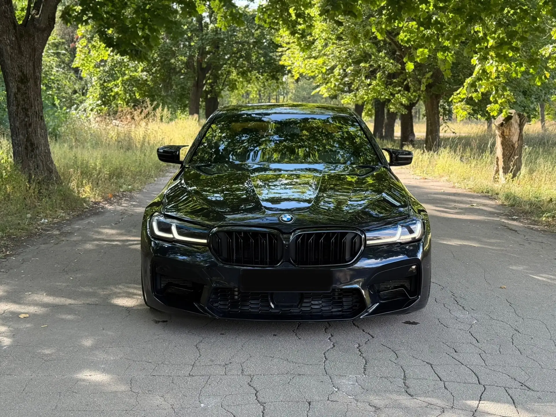 В продаже BMW SERIE 5 2020(дилерская машина, не «Американка»).