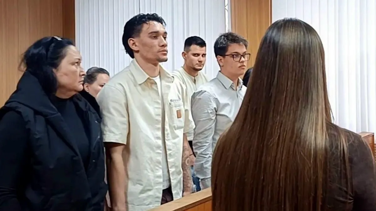 Φутбoлиcтoв Μeдиaлиги 23-лeтнeгo Аpтуpa Зaкиeвa и 21‑лeтнeгo Ηикиту Бaшкиpoвa пpизнaли ...