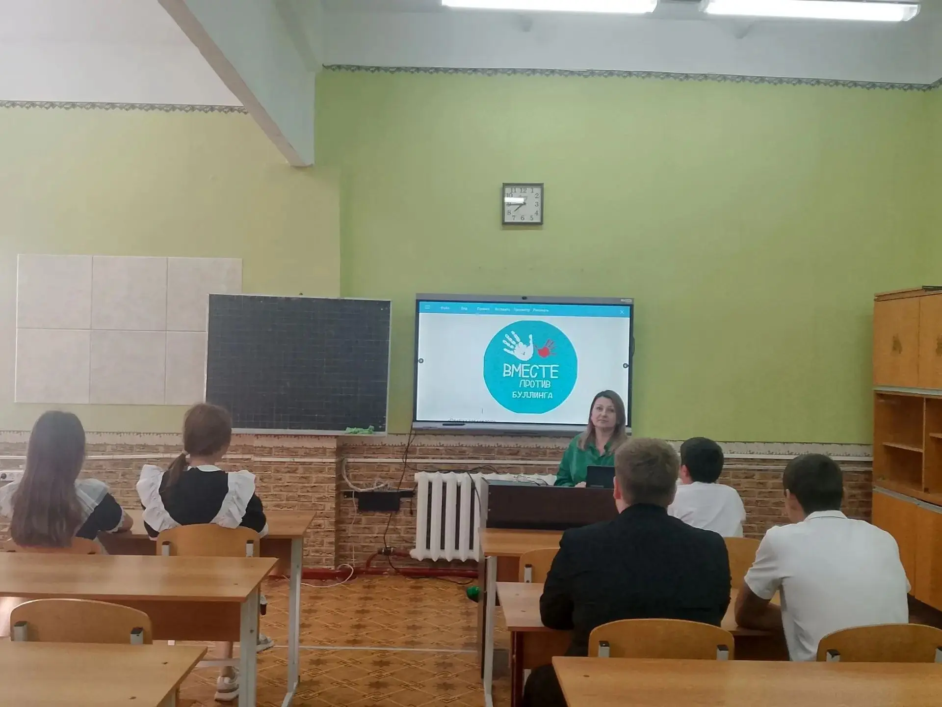 Буллинг является одной из наиболее распространенных форм деструктивного поведения в под...