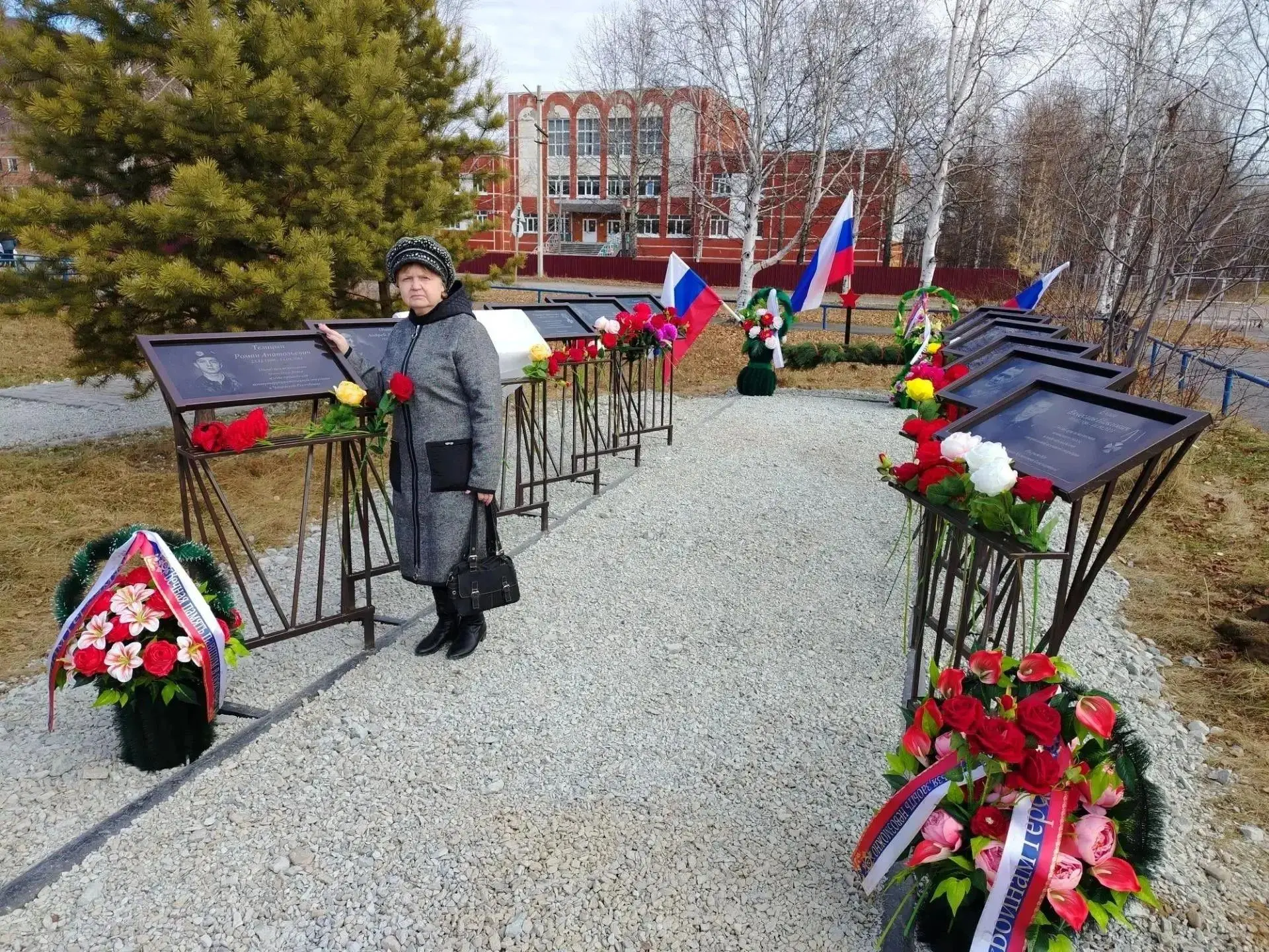 🕯️ Свет памяти в таежном поселке: в Юктали открыли Аллею героев