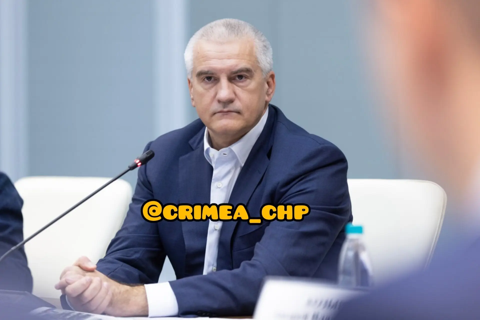 ⚡️ «За неделю не сделаете — пойдёте искать работу»: Аксёнов жёстко потребовал от минист...