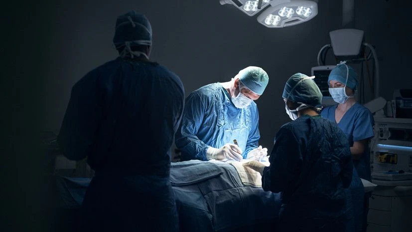 🏥⚕️ Опухоль весом 8,7 килограмма удалили врачи у жителя Новосибирска. Она занимала две...