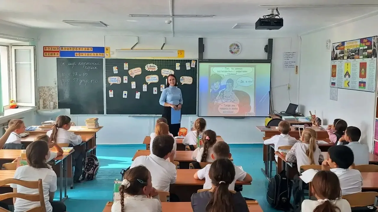 👨‍👧‍👦🛡️ Отец — это одна из самых важных и значимых фигур в жизни каждого ребёнка. К...