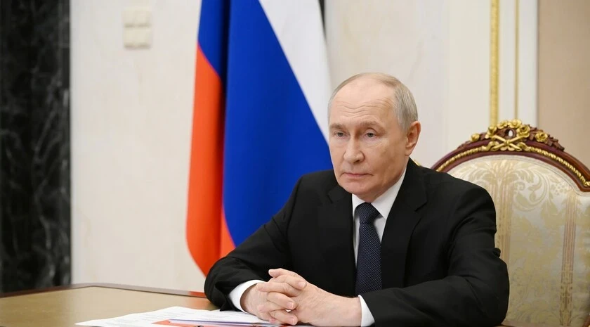 Путин подтвердил Трампу готовность РФ поставлять нефть на мировые рынки
