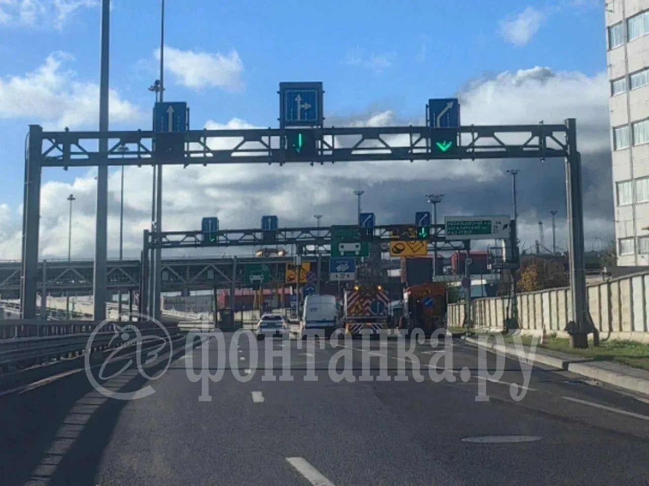 ❗️Въезд на ЗСД со стороны Обводного канала перекрыт строительной техникой и автомобилям...