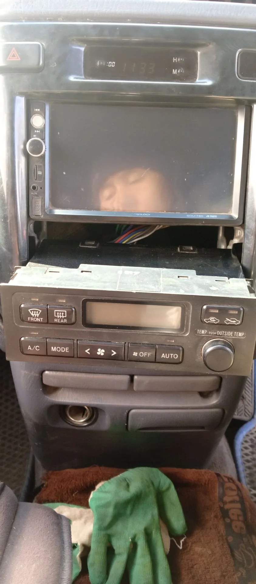 Здравствуйте , куплю климат контроль на тойоту гаю 89960565917