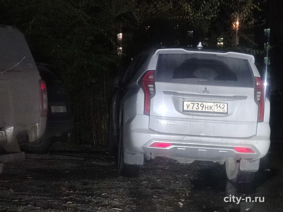 В Новокузнецке «хозяин» парковочного места наказал пожилую автоледи, поставившую туда м...
