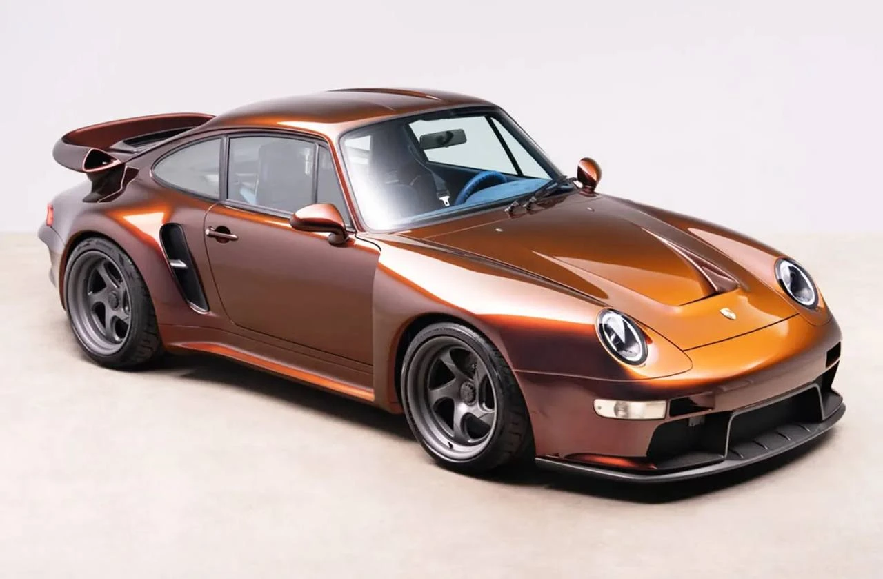 Старый Porsche 911 превратили в 850-сильного монстра — теперь он мощнее Ferrari 296 GTB.