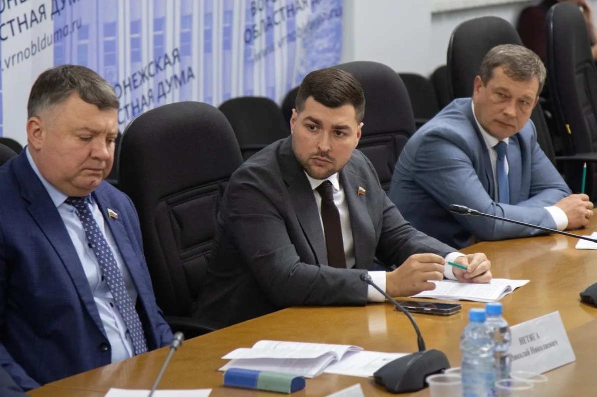 Комитет по строительной политике обсудил старт отопительного сезона и бесхозные сети 🏗️