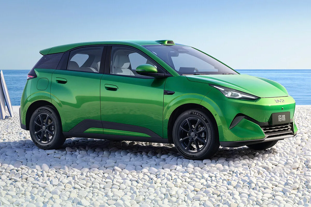 BYD Seagull второго поколения выдержал экстремальный тест: разрыв шины на скорости 140 ...