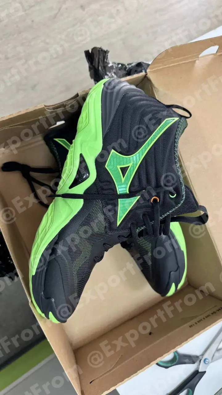 👟 Обувь Mizuno для закрытых кортов Wave Momentum Elite Mid