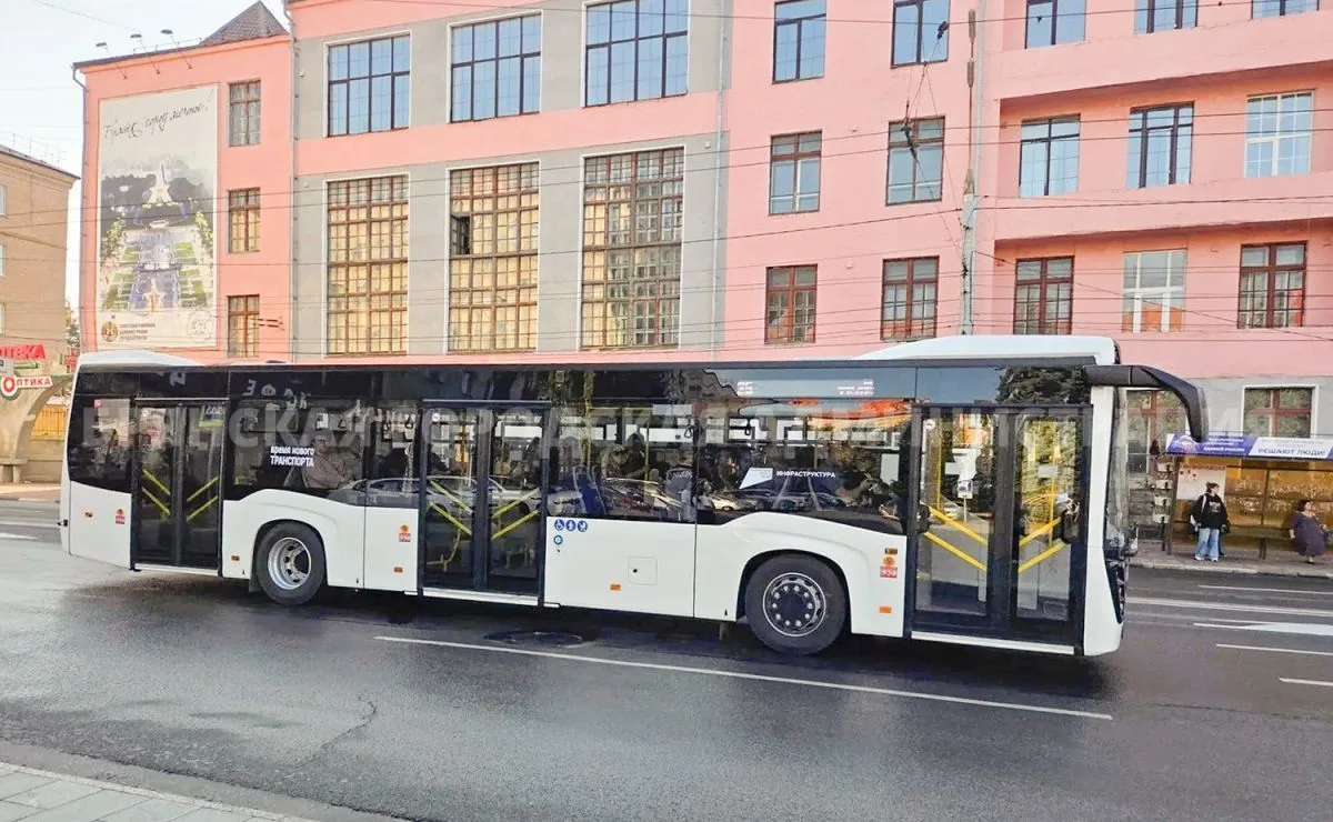 20 новых автобусов выйдут на маршруты Брянска до конца года